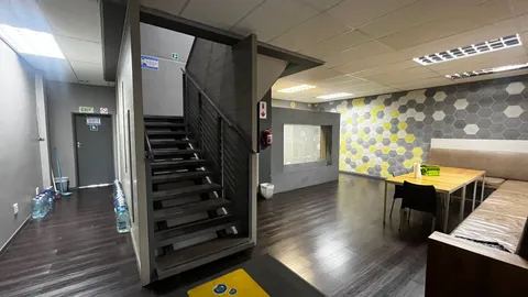 Valley View Centre, Campbell Road, Craigovan, Witkoppen has  a 321m² Retail Space Available For Sale (7)